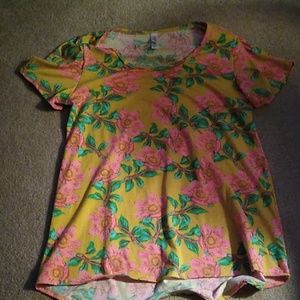 Lularoe too short sleeve size medium